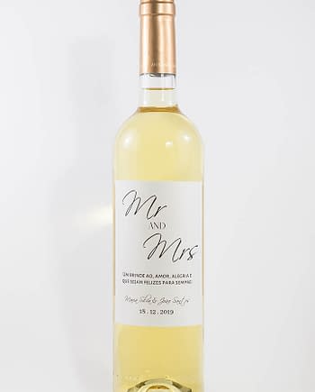 Garrafa de vinho branco com rótulo personalizado - Casamento - Mr & Mrs, com nome dos noivos e data da cerimónia