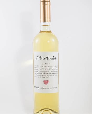 Garrafa de vinho branco com rótulo personalizado - Casamento - Definição de madrinha