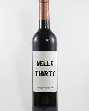Garrafa de vinho tinto com rótulo personalizado - Aniversário - Hello Birthday com idade e nome