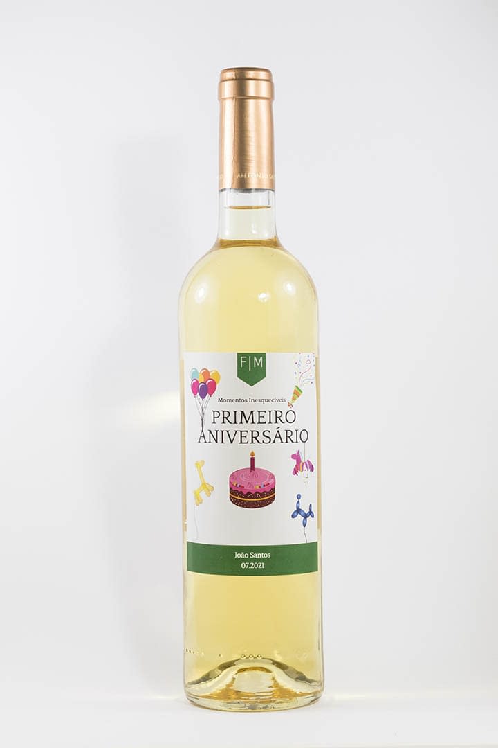 Garrafa de vinho branco com rótulo personalizado - Nascimento - Primeiro aniversário