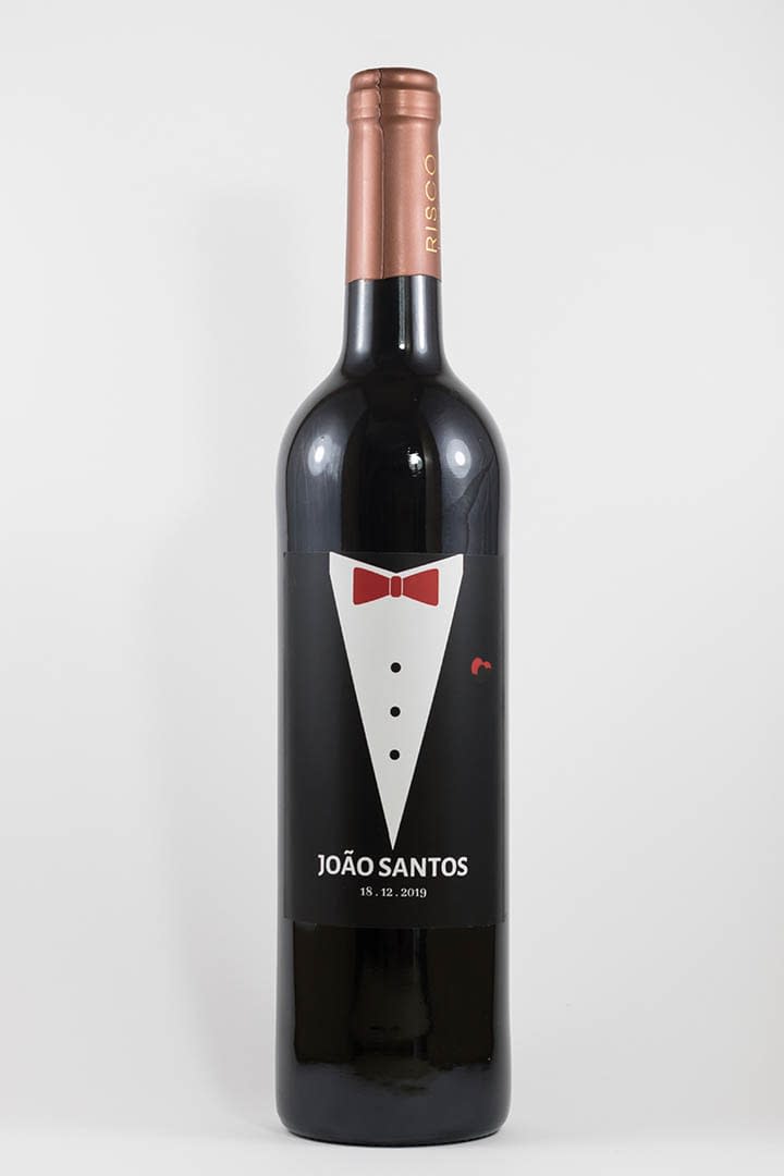 Garrafa de vinho tinto com rótulo personalizável - Casamento - Fato: nomes e data personalizáveis